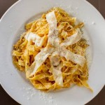 tagliatelle-salmone-provola-raf