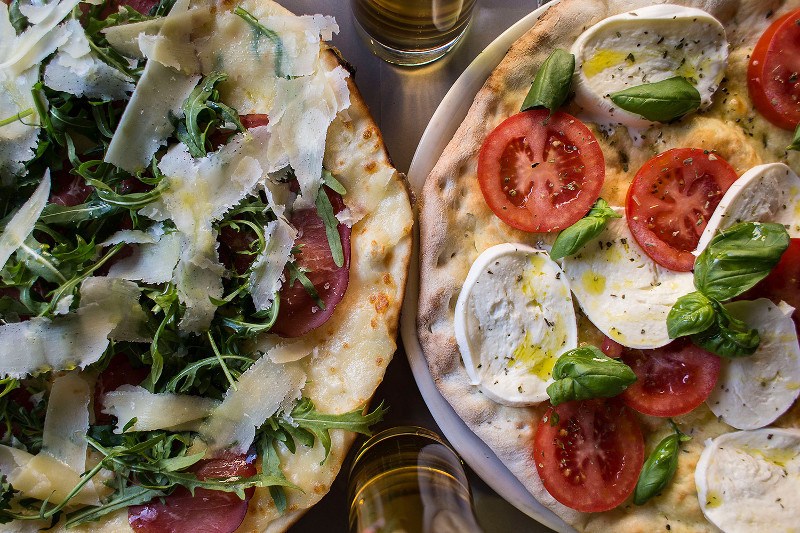 Chi ha inventato la pizza? Breve storia di una bontà! Chi ha inventato la pizza? Breve storia di una bontà!